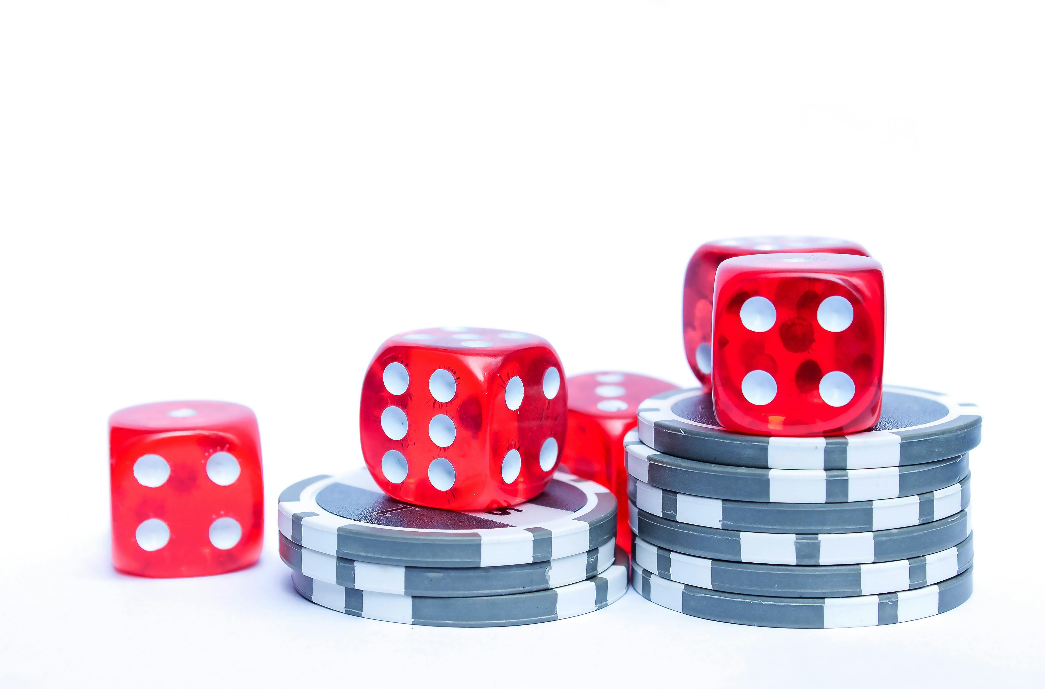 Filipino player opening jiliaa on a mobile browser to access casino games and sports betting